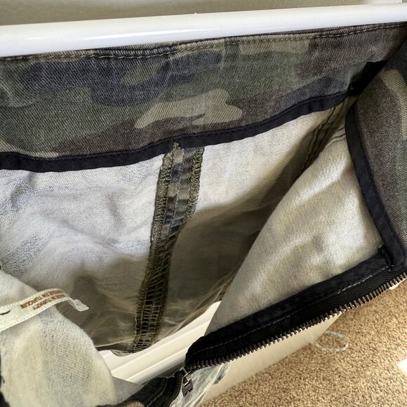 Free People Camo Skirt Womens Size 2 Green Denim High Waisted - Picture 6 of 9
